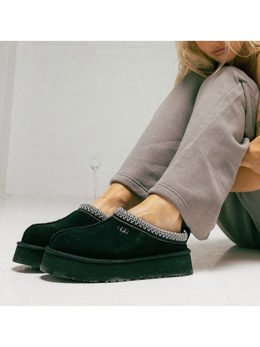 UGG Platform Tazz Women's Slippers Black 1122553  Women's Size 8 EUC